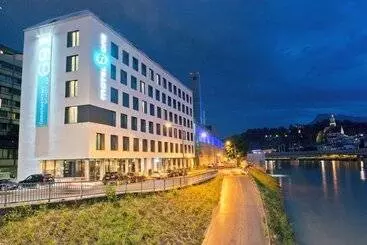 Motel One Salzburg Mirabell