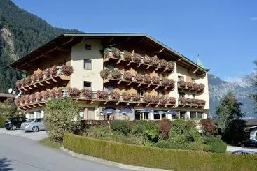 펜션 Gasthof Jäger Zillertal