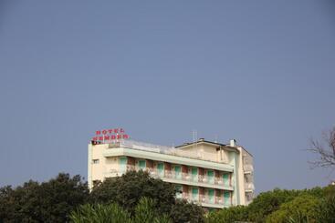 Hotel Nember