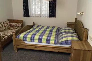 פנסיון Jugendgästehaus Oberau