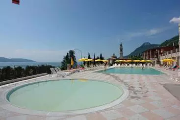 Residence Borgo Dei Limoni Appartamenti Con Garage