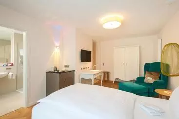 ホテル Traube Revital