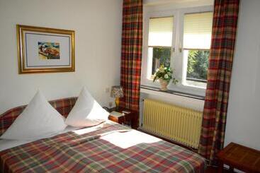 פנסיון Villa Meererbusch