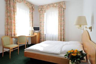 Отель Buchner Hof