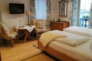 Hotel Garni Reiffenstuel