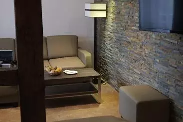 فندق Brunnenhof International