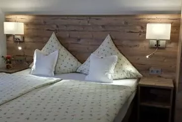 호텔 Haus Nussbaum