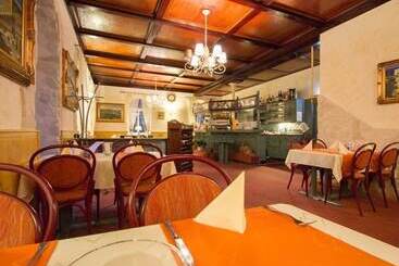 فندق Zur Post In Wurzen