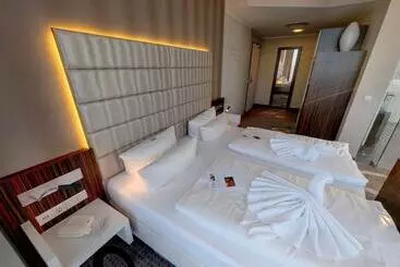 Business Hotel Artes