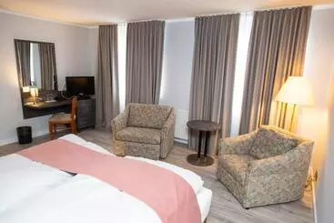 膳宿费 Willmeroth Windeck