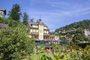 ホテル & Restaurant Sieben Linden