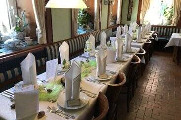 Pensão Gasthof Zum Waldstein