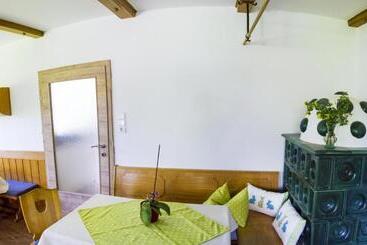 קוטג'' Schusterbauer