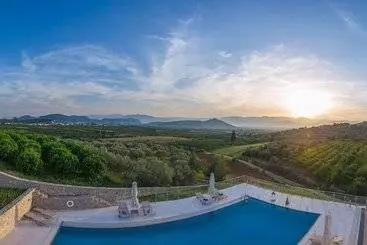 Huoneistohotelli Anassia Villas