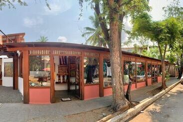 アパートホテル Galería Suites San Pancho