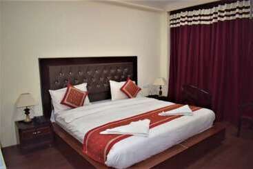 Hotel The Grand Yasmin Leh