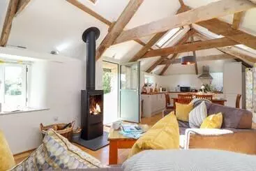 Cottage Sunbury Barn