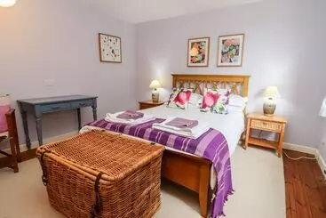 Yew Tree Cottage
