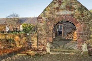 Mökkimajoitus The Orangery