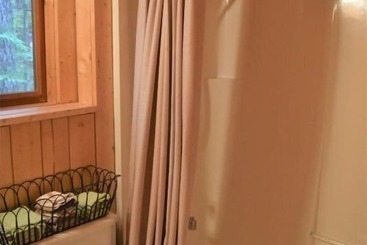 کلبه Cascade Log Cabin