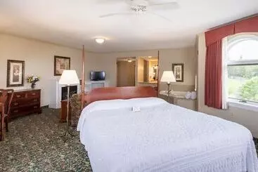 ホテル Vinifera Inn A Belhurst Property