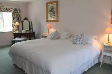 Winterbourne Cottage
