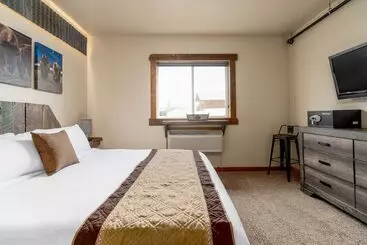 ホテル The Adventure Inn Yellowstone