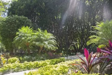 Los Laureles Hotel & Centro De Convenciones