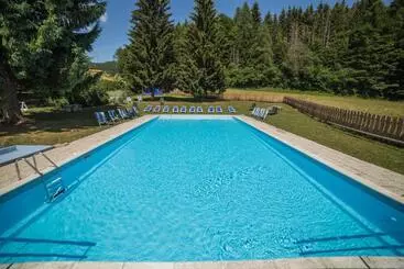 Отель Caminetto Mountain Resort