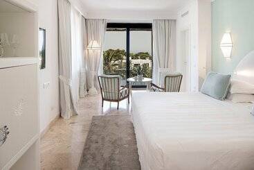 אתר נופש Botania Relais & Spa   The Leading Hotels Of The World