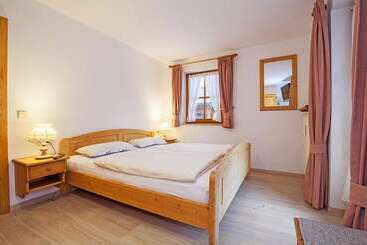 Lägenhetshotell Ferienwohnung Oertl