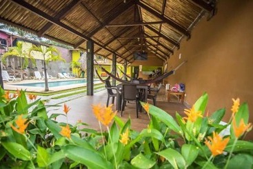 فندق فئة نجمة واحدة El Sunzalito