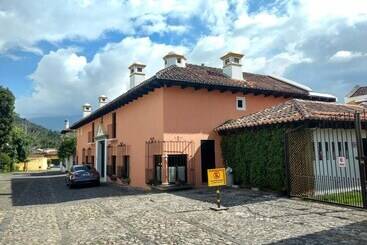 هتل Luna Maya Boutique