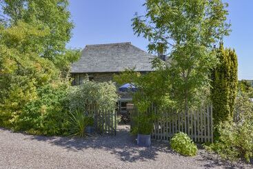 Parsonage Farm Cottage