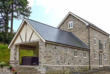 Dom wiejski The Old Mill