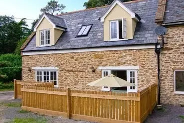 Mökkimajoitus The Cygnet