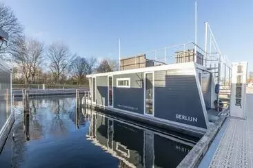 Hotelli Marinaparcs Naarden
