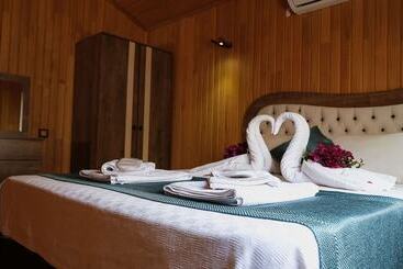 Aparthotel Leontopolis Apart