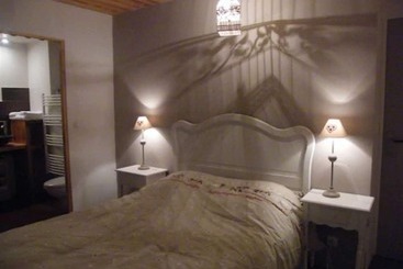 민박 A La Bonne école