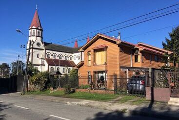 Hostal Arrayanes Del Lago