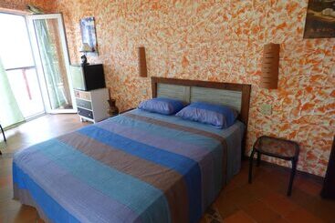 هتل El Faro Apartment