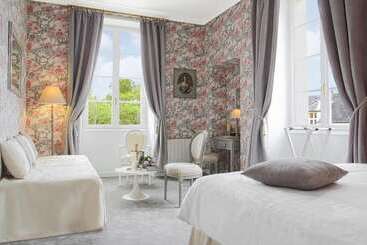 膳宿费 Château De Puy Robert