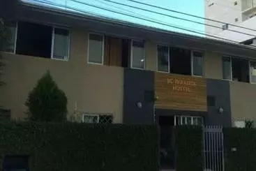 Bc Paradise Hostel & Suítes