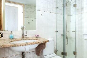 Giorgi S Blue Apartments