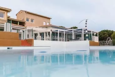 Hotel Vvf Narbonne Plage Saint Pierre La Mer