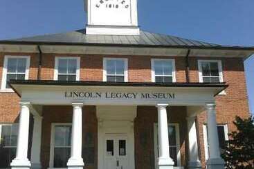 Maple Hill Manor Bed & Breakfast