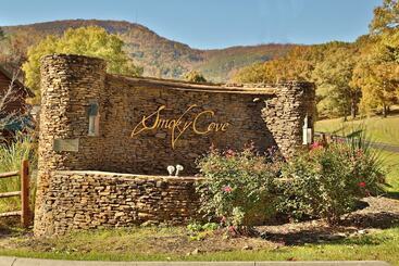 کلبه Mountain Majesty 2 Br Cabin By Redawning