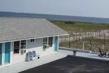 East Harbour Motel And Cottages