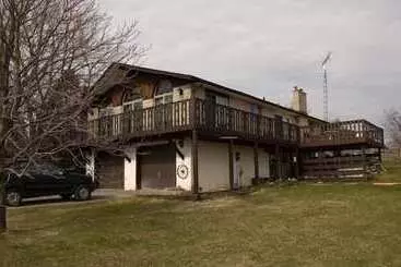 Joe Lin Station Bed & Breakfast