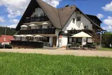 مبيت وإفطار Gasthof Richebächli